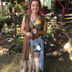 Meet your Posher, Anya